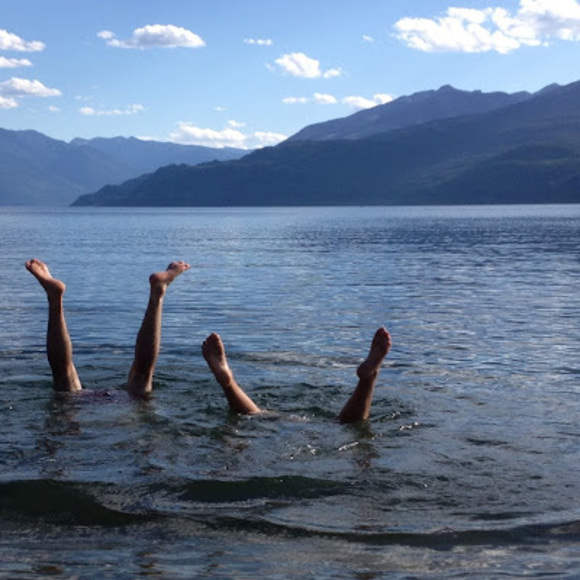 Meet your Posher, Michelle - Picture 1 of 1